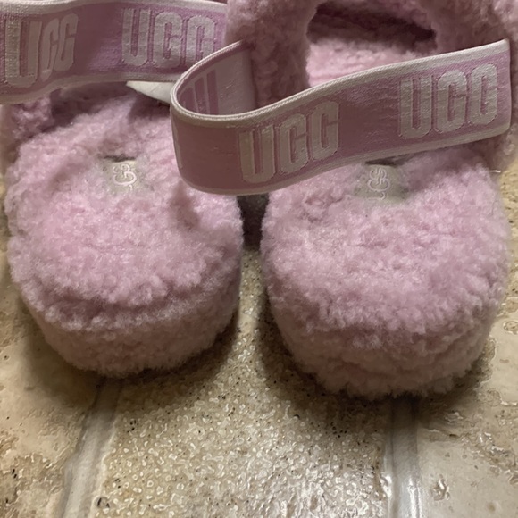 UGG Oh Yeah slides - Picture 4 of 9